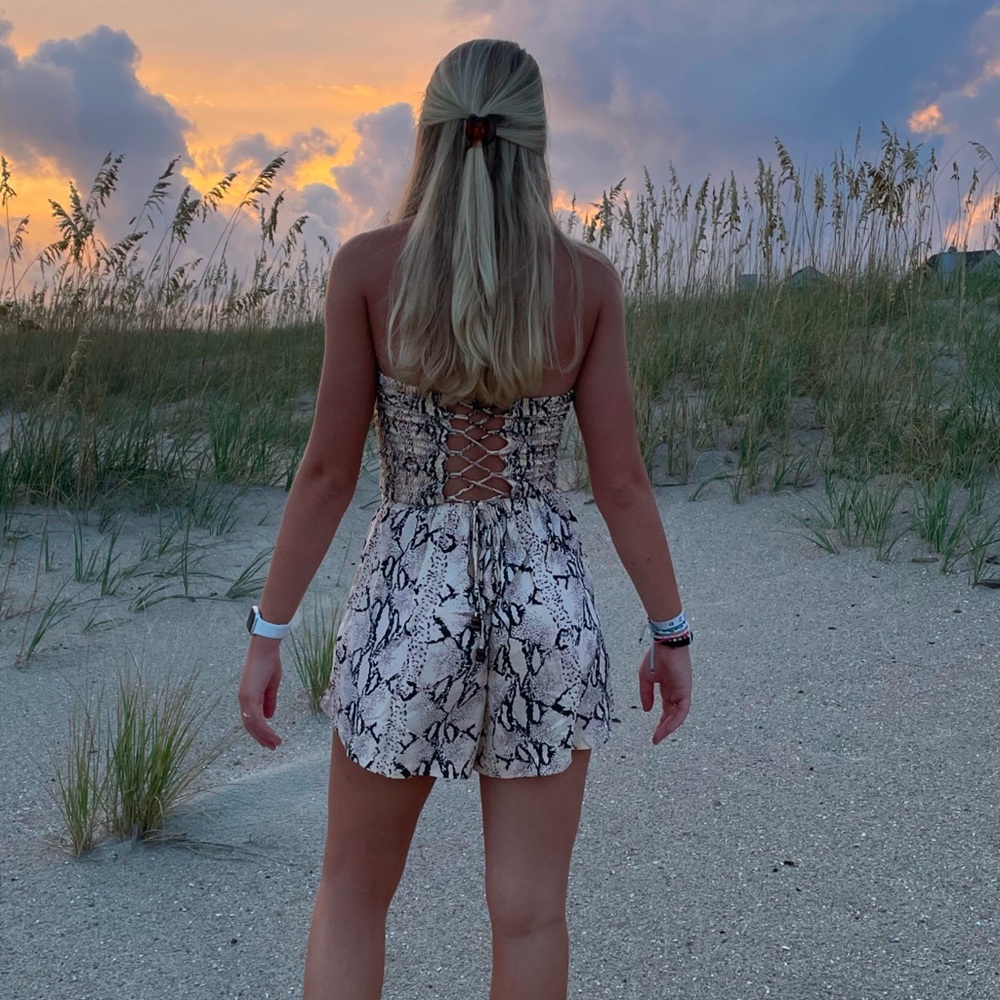 TraVida Snakeskin Print Romper size small